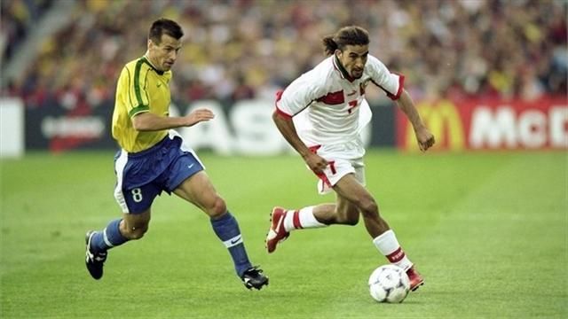 دونجا ومصطفى حاجي من لقاء البرازيل والمغرب بمونديال 1998