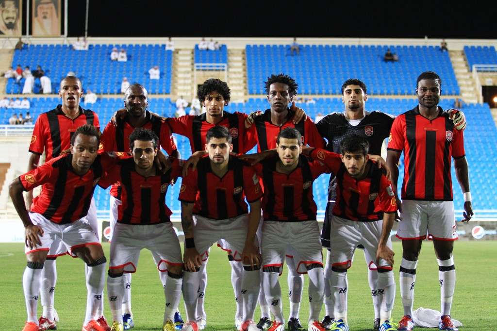 فريق الرائد