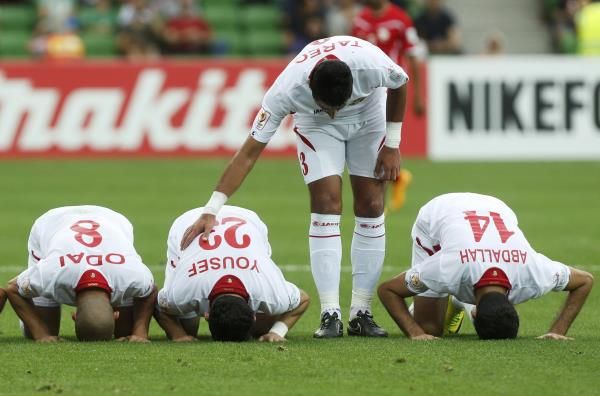 2015-01-16t075351z_1867896167_sr1eb1g0lx3kn_rtrmadp_3_soccer-asia_reuters