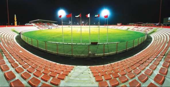 استاد راشد بالنادي الأهلي بدبي.