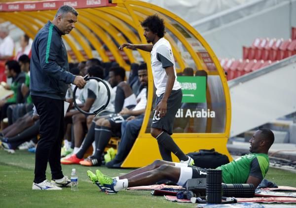 2015-01-09t104804z_1214165814_gm1eb191g4k01_rtrmadp_3_soccer-asia_reuters