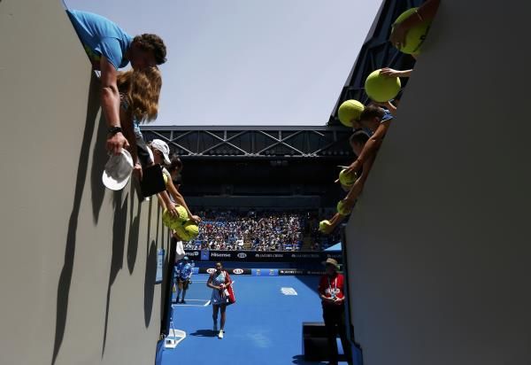 2015-01-19t054424z_1505039956_sr1eb1j0fxld0_rtrmadp_3_tennis-open_reuters