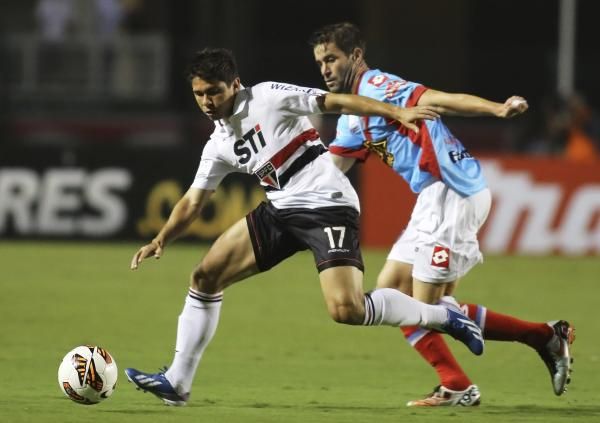2013-03-07t224043z_1726281311_gm1e9380ig501_rtrmadp_3_soccer-libertadores_reuters