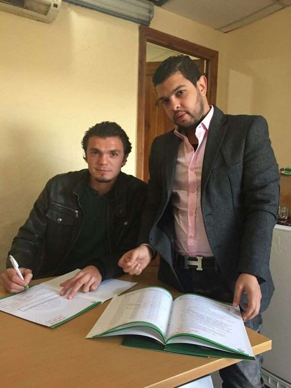 الأغا يوقع عقده مع الجونة المصري