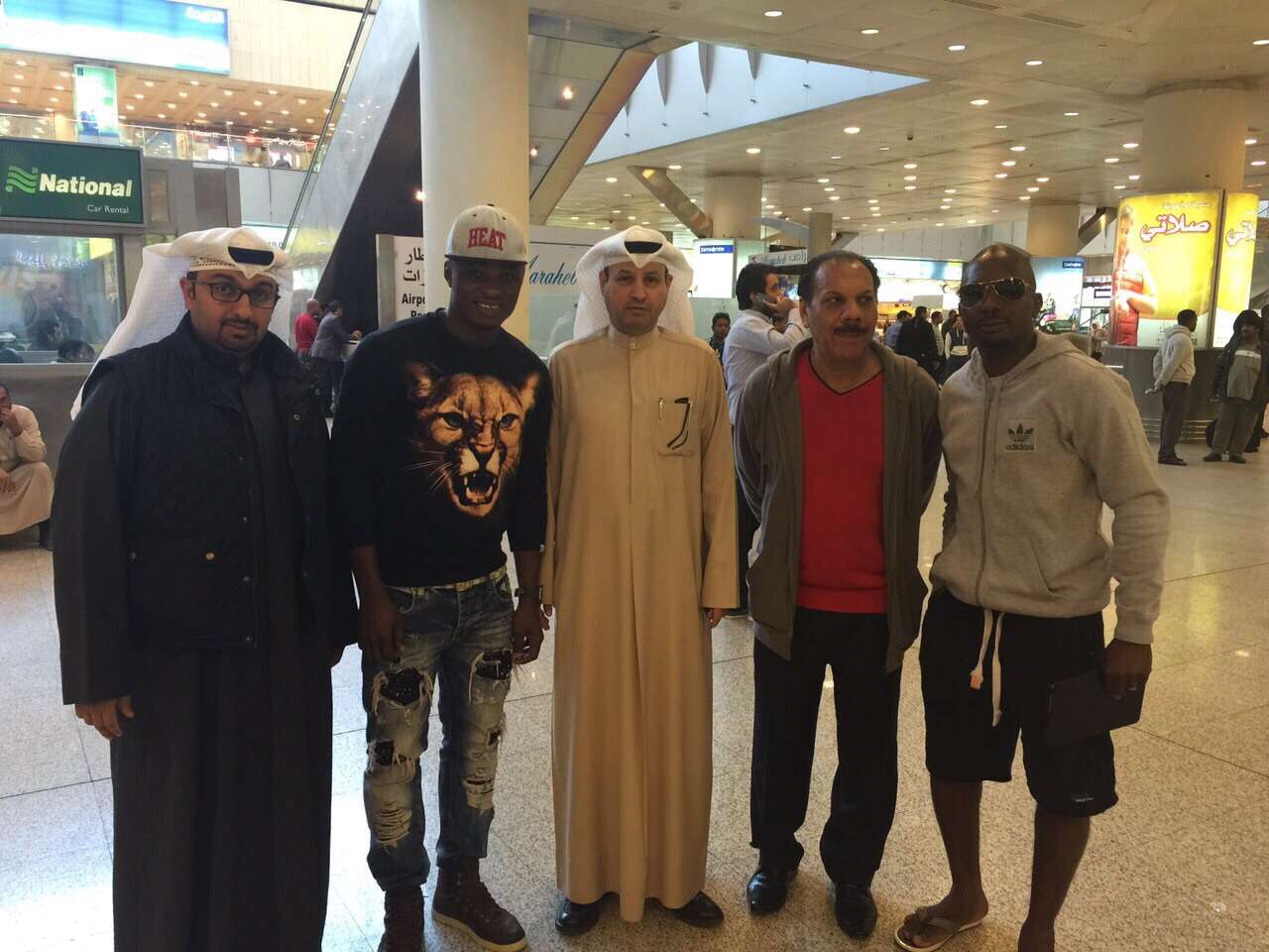 رشيد صوماليا مع مسؤولي القادسية