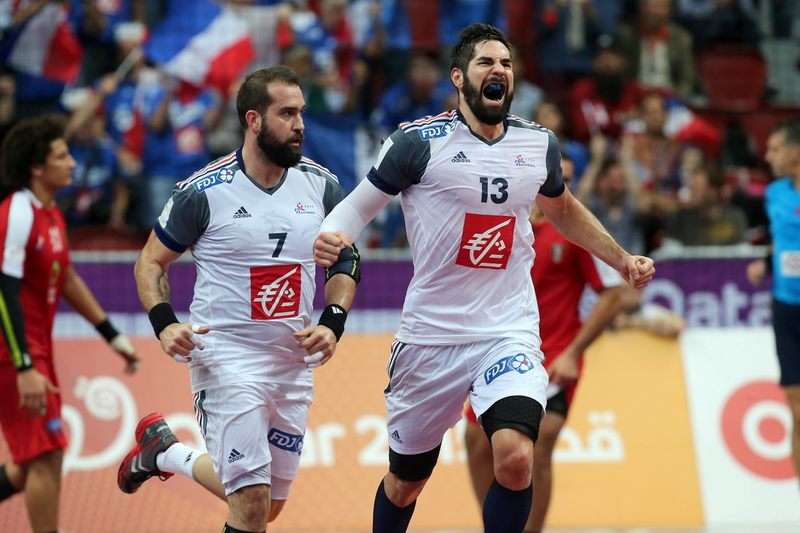 كاراباتيش وايجور انيتش لاعبا فرنسا 