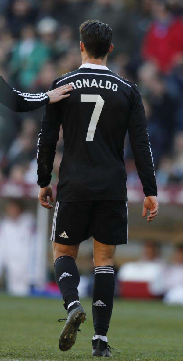 2015-01-24t173639z_833190584_gm1eb1p04df01_rtrmadp_3_soccer-spain_reuters