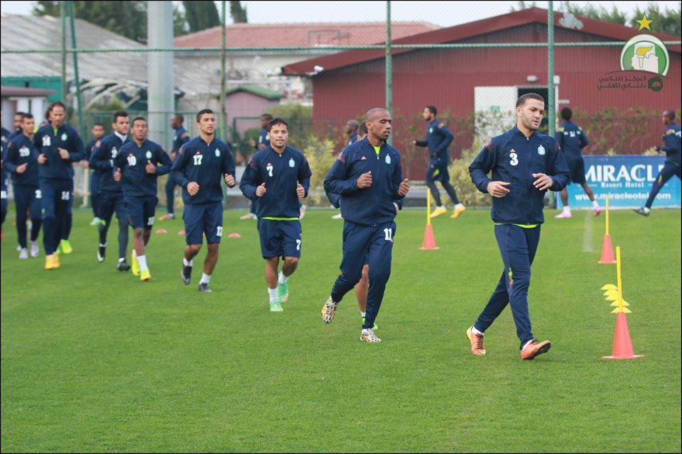 جانب من تدريبات الفريق في معسكره بتركيا