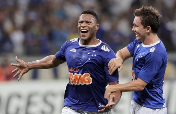 2014-04-10t022648z_73140840_gm1ea4a0su301_rtrmadp_3_soccer-libertadores_reuters