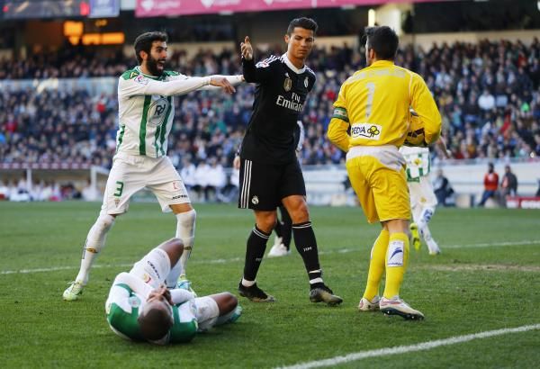 2015-01-24t174728z_1762893644_gm1eb1p04w301_rtrmadp_3_soccer-spain_reuters