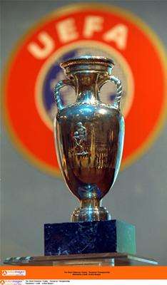 2008-04-01-ai_4752274_trophy_003