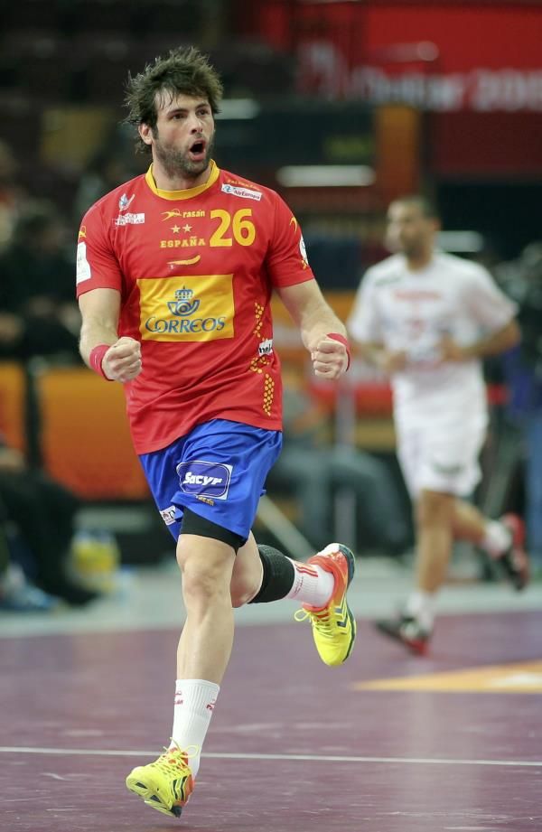 2015-01-25t194807z_235593965_lr2eb1p1izx0e_rtrmadp_3_handball-world_reuters
