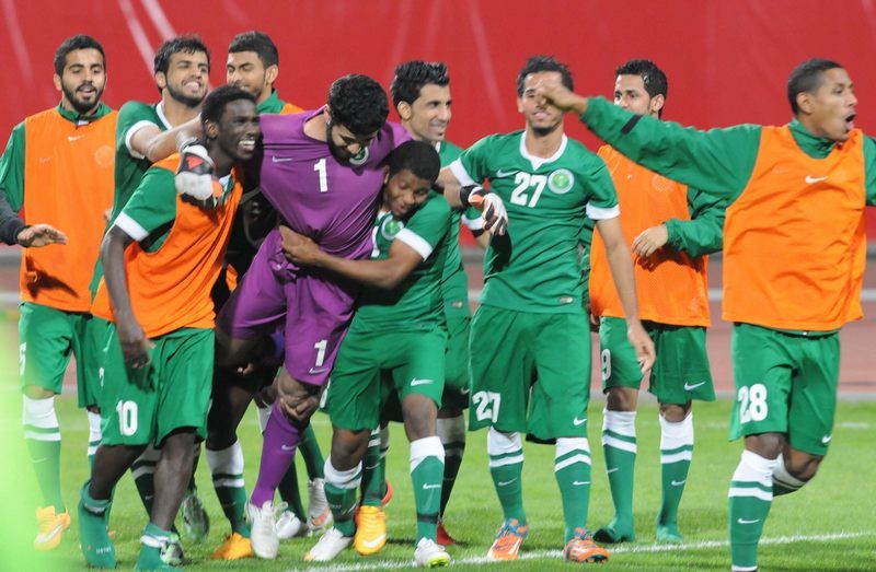 فرحة لاعبو المنتخب بالتأهل للنهائي