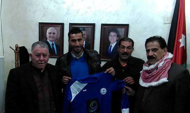 وسيم البزور بعد توقيع عقده للرمثا 