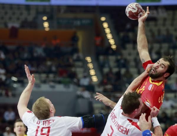 2015-01-28t195402z_815141741_lr2eb1s1j9rff_rtrmadp_3_handball-world_reuters