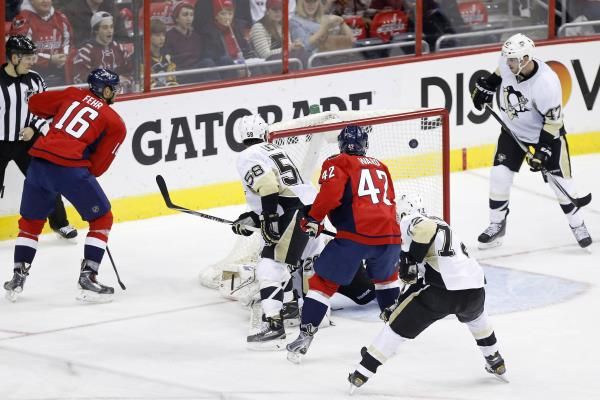 2015-01-29t042416z_529058376_nocid_rtrmadp_3_nhl-pittsburgh-penguins-at-washington-capitals_reuters