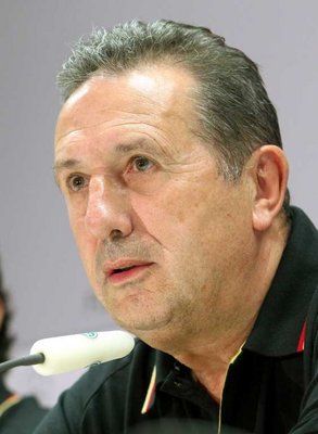 2011-10-10-00000102961024