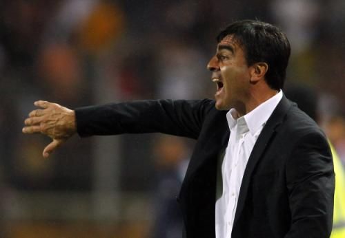 2011-11-16t032707z_01_ast110_rtridsp_3_soccer-world_reuters