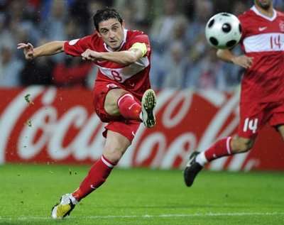 التركي نهاد قهوجي وتسديدة الهدف الثالث 