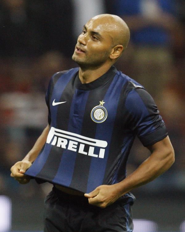 2013-10-26t204306z_1296979147_gm1e9ar0cyp01_rtrmadp_3_soccer-italy_reuters