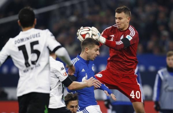 2015-02-06t213803z_299113621_gm1eb270fj301_rtrmadp_3_soccer-germany_reuters