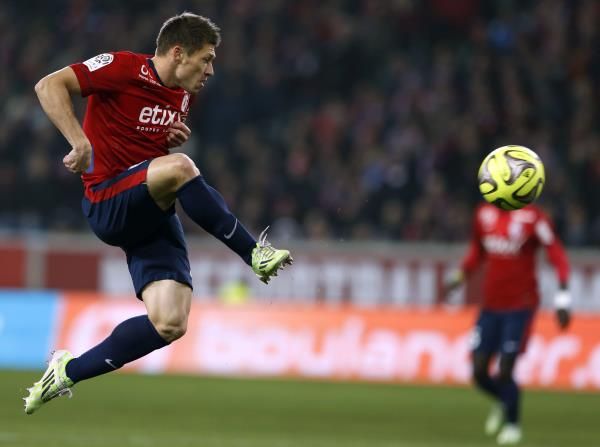 2014-12-03t214423z_1127185180_gm1eac40fvx01_rtrmadp_3_soccer-france-psg_reuters