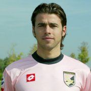 الايطالي أندريا بارزاجلي