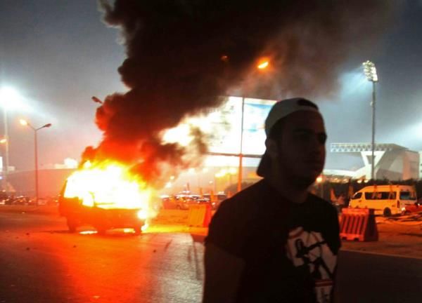 2015-02-08t221233z_1235781268_gm1eb290ezy01_rtrmadp_3_egypt-riots-soccer_reuters