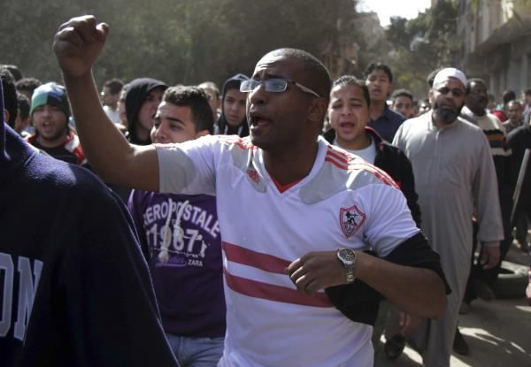 2015-02-09t135506z_955221004_gm1eb291op601_rtrmadp_3_egypt-riots-soccer_reuters