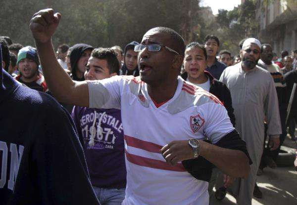 2015-02-09t135506z_955221004_gm1eb291op601_rtrmadp_3_egypt-riots-soccer_reuters