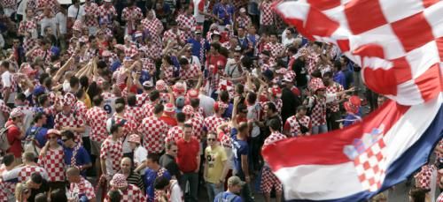 2008-06-20t153522z_01_hpr12_rtrnsrp_0_soccer-euro-_reuters