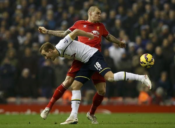 2015-02-10t205848z_331458350_lr2eb2a1m9pyb_rtrmadp_3_soccer-england_reuters