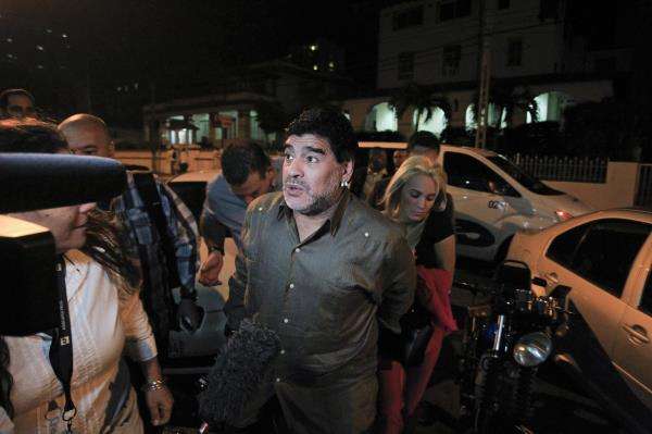 2015-01-11t011637z_193408971_gm1eb1b0pk201_rtrmadp_3_cuba-maradona_reuters