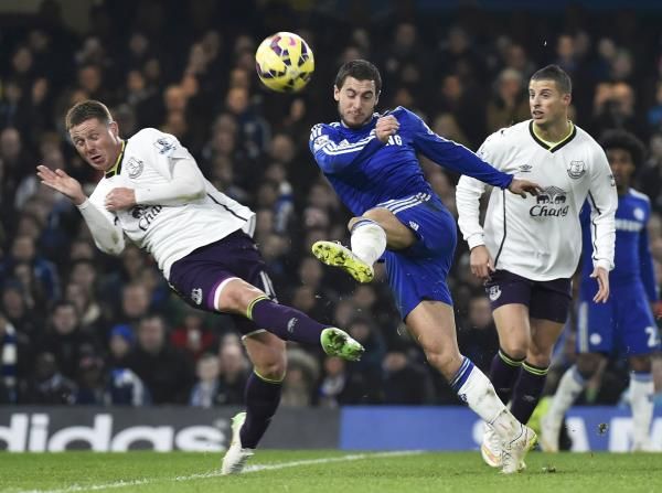 2015-02-11t212945z_1722018689_lr2eb2b1npakk_rtrmadp_3_soccer-england_reuters