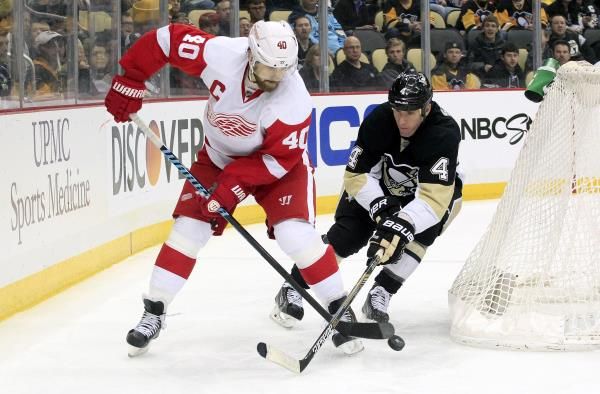 2015-02-12t035031z_879977075_nocid_rtrmadp_3_nhl-detroit-red-wings-at-pittsburgh-penguins_reuters