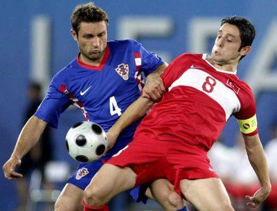 نهاد قهوجي في مباراة كرواتيا الاخيرة التي اصيب فيها