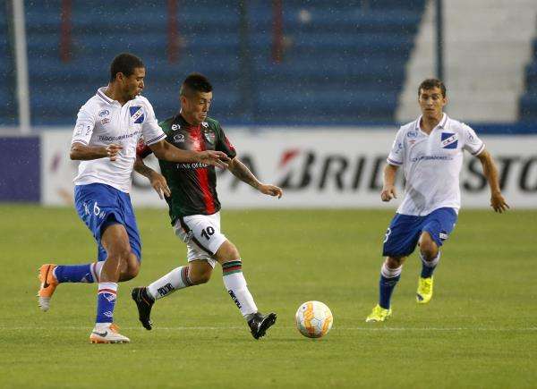 2015-02-12t235121z_891310742_gm1eb2d0lm101_rtrmadp_3_soccer-libertadores_reuters