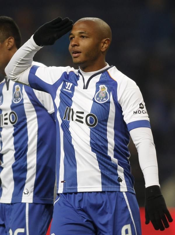 2014-12-19t231938z_77684409_gm1eack0k8d01_rtrmadp_3_soccer-portugal_reuters