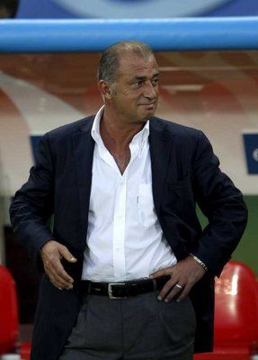 فاتح تريم في موقف صعب قبل مواجهة المانيا
