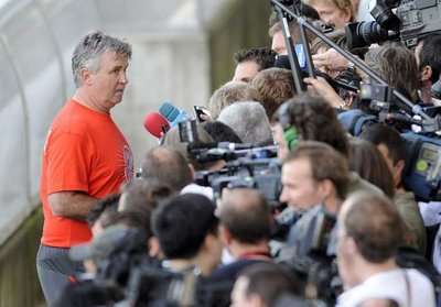 هيدينك يجيب على تساؤلات الصحفيين