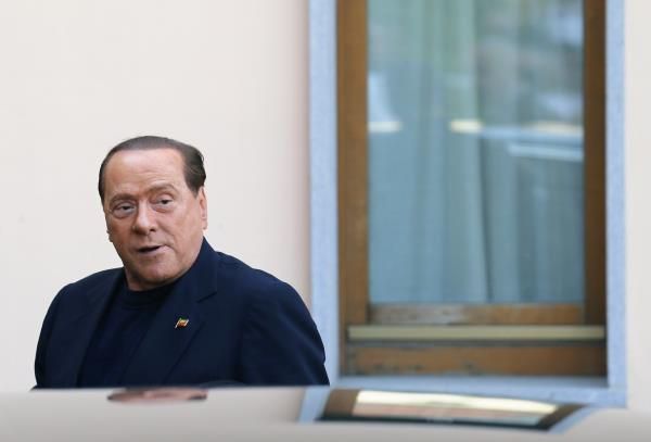 2014-12-26t043921z_323754516_gm1ea5917vq01_rtrmadp_3_poy-pol_reuters