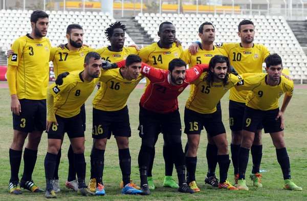 فريق العهد قبل مباراته مع الساحل في الجولة 16 من الدوري اللبناني