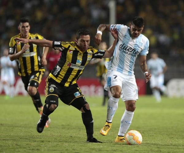 2015-02-18t015155z_1094404976_gm1eb2i0r7901_rtrmadp_3_soccer-libertadores_reuters