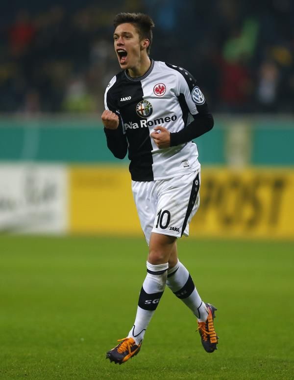 2013-12-04t212638z_1090298976_gf2e9c41mh001_rtrmadp_3_soccer-germany_reuters