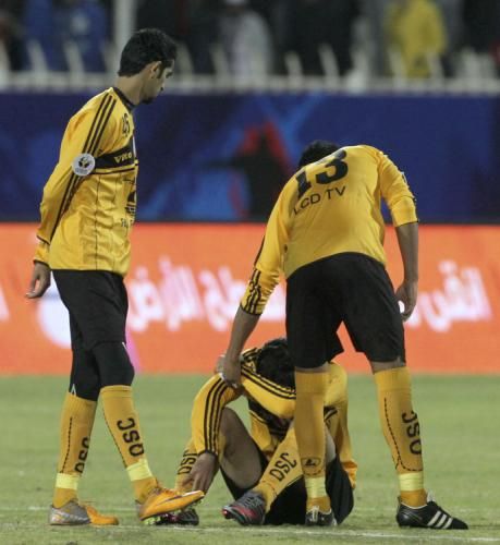 2011-12-27t220305z_01_kuw04_rtridsp_3_soccer-kuwait_reuters