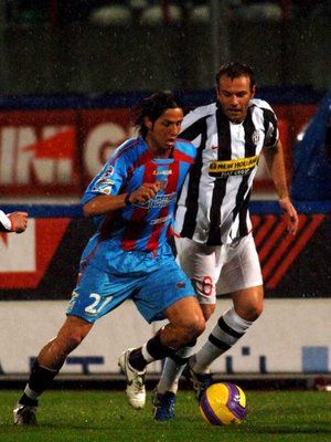  البيروفي خوان مانويل فارجاس 