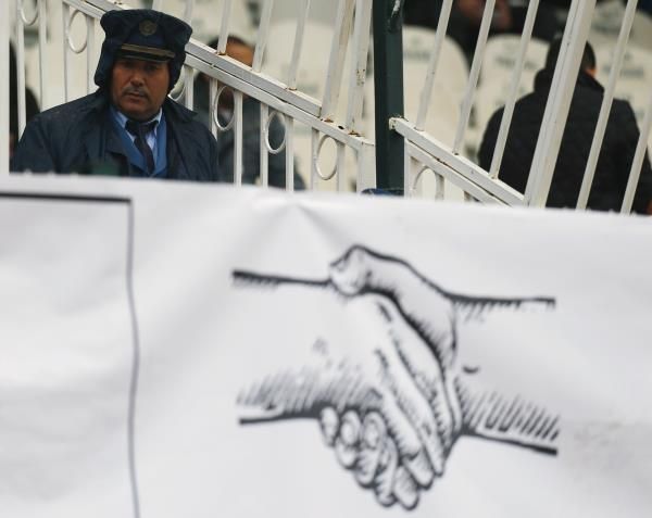 2015-02-21t150732z_630766932_gm1eb2l1s2301_rtrmadp_3_soccer-africa-algeria_reuters