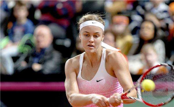 آنا كارولينا شميدلوفا