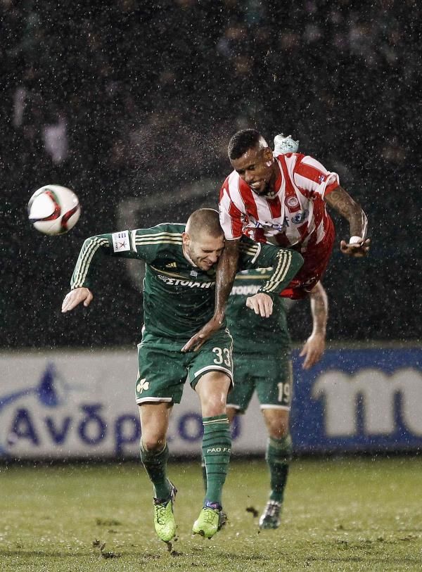 2015-02-22t192050z_1604787044_gm1eb2n08xd01_rtrmadp_3_soccer-greece_reuters