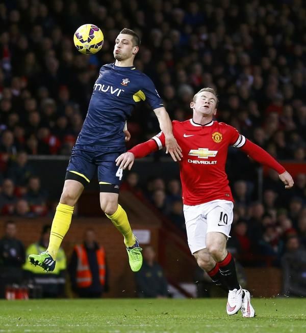 2015-01-11t162210z_974815212_lr2eb1b19gn8x_rtrmadp_3_soccer-england_reuters